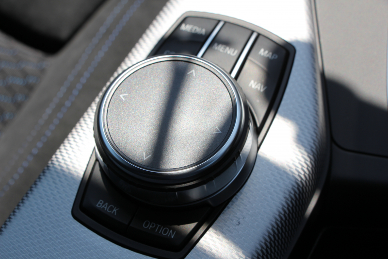 BMW 2シリーズ M240i ｸｰﾍﾟ後期 ﾌｪｲｽﾘﾌﾄ後 B58新ｴﾝｼﾞﾝ 340馬力 追従ACC ｼｰﾄﾋｰﾀｰ LEDﾍｯﾄﾞﾗｲﾄ LEDﾃｰﾙ ｱﾀﾞﾌﾟﾃｨﾌﾞMｻｽ ｼｰﾄﾋｰﾀｰ ﾀｯﾁ画面HDDﾅﾋﾞPｱｼｽﾄ ﾊﾟﾄﾞﾙｼﾌﾄ 8速AT 18AW 衝突軽減ﾌﾞﾚｰｷ ﾌ 2年保証