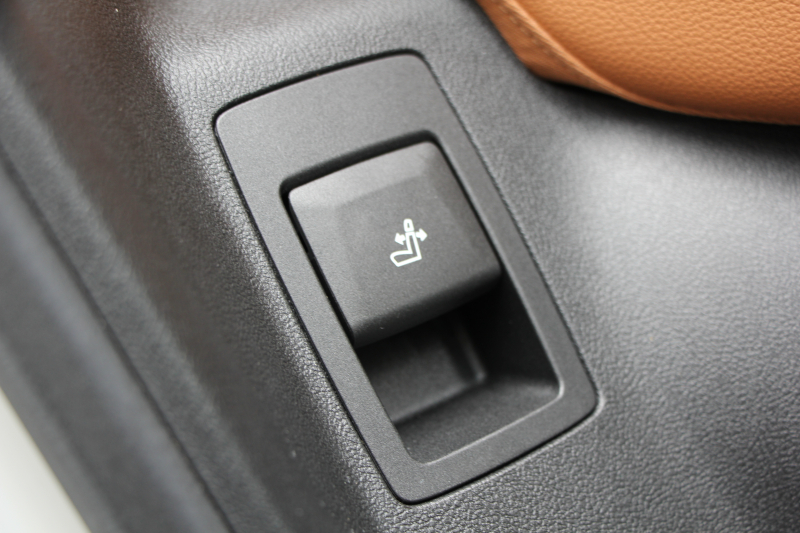 BMW X3 Xdrive20d Mｽﾎﾟｰﾂ ﾊｲﾗｲﾝ 中期 新型式3DA-UZ20 NEWｲﾝﾃﾘｱ BMWﾗｲﾌﾞｺｯｸﾋﾟｯﾄﾞｱｯﾌﾟﾙｶｰﾌﾟﾚｲ 新ﾀｯﾁ画面HDDﾅﾋﾞ全席ﾋｰﾀｰ付ｺﾆｬｯｸﾚｻﾞｰ ｱﾝﾋﾞｴﾝﾄﾗｲﾄ ﾘｱｼｰﾄ可倒調整 360度ｶﾒﾗ ｵﾌﾟｼｮﾝ20AW 電動ﾘｱｹﾞｰﾄ 2年保証