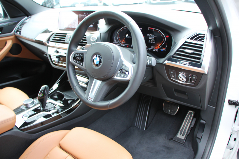 BMW X3 Xdrive20d Mｽﾎﾟｰﾂ ﾊｲﾗｲﾝ 中期 新型式3DA-UZ20 NEWｲﾝﾃﾘｱ BMWﾗｲﾌﾞｺｯｸﾋﾟｯﾄﾞｱｯﾌﾟﾙｶｰﾌﾟﾚｲ 新ﾀｯﾁ画面HDDﾅﾋﾞ全席ﾋｰﾀｰ付ｺﾆｬｯｸﾚｻﾞｰ ｱﾝﾋﾞｴﾝﾄﾗｲﾄ ﾘｱｼｰﾄ可倒調整 360度ｶﾒﾗ ｵﾌﾟｼｮﾝ20AW 電動ﾘｱｹﾞｰﾄ 2年保証