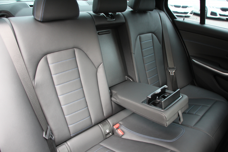 BMW 3シリーズ M340i Xdrive ｲﾉﾍﾞｰｼｮﾝP 4WD 直6ﾀｰﾎﾞ387馬力 ｻﾝﾙｰﾌ ﾋｰﾀｰ黒革 ﾚｰｻﾞｰﾗｲﾄ HUD ｼﾞｪｽﾁｬｰC ﾊｰﾏﾝｶｰﾄﾞﾝｻﾗｳﾝﾄﾞｱﾀﾞﾌﾟﾃｨﾌﾞMｻｽ 専用ﾃﾞﾌ 19AW Mｽﾎﾟｰﾂﾌﾞﾚｰｷ BMWﾗｲﾌﾞｺｯｸﾋﾟｯﾄﾞﾊﾟｰｷﾝｸﾞｱｼｽﾄﾌﾟﾗｽ 360度ｶﾒﾗ 2年保証