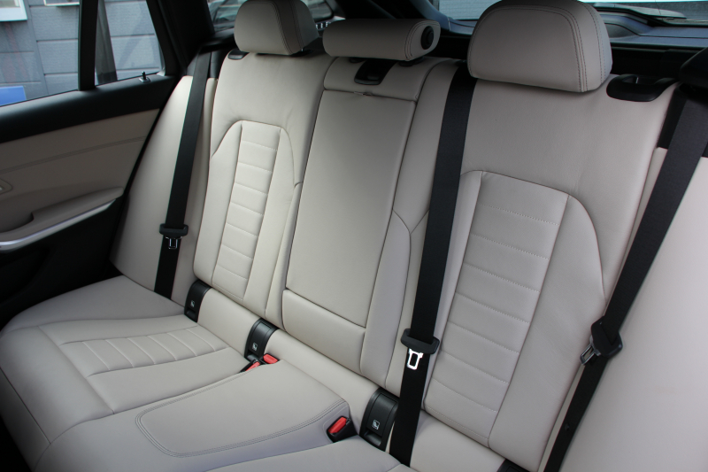 BMW 3シリーズ 320d Xdrive ﾂｰﾘﾝｸﾞMｽﾎﾟｰﾂ ﾃﾞﾋﾞｭｰ&ｲﾉﾍﾞｰｼｮﾝ&ｺﾝﾌｫｰﾄP  individualｶﾗｰ ﾚｰｻﾞｰﾗｲﾄ ﾋｰﾀｰ付ｵｲｽﾀｰﾚｻﾞｰ HUD ｼﾞｪｽﾁｬｰｺﾝﾄﾛｰﾙ ｱｯﾌﾟﾙｶｰﾌﾟﾚｲ BMWﾗｲﾌﾞｺｯｸﾋﾟｯﾄﾞﾜｲﾔﾚｽ充電 電動ﾄﾗﾝｸ 追従ACC ｽﾃｱﾘﾝｸﾞｻﾎﾟｰﾄ 2年保証