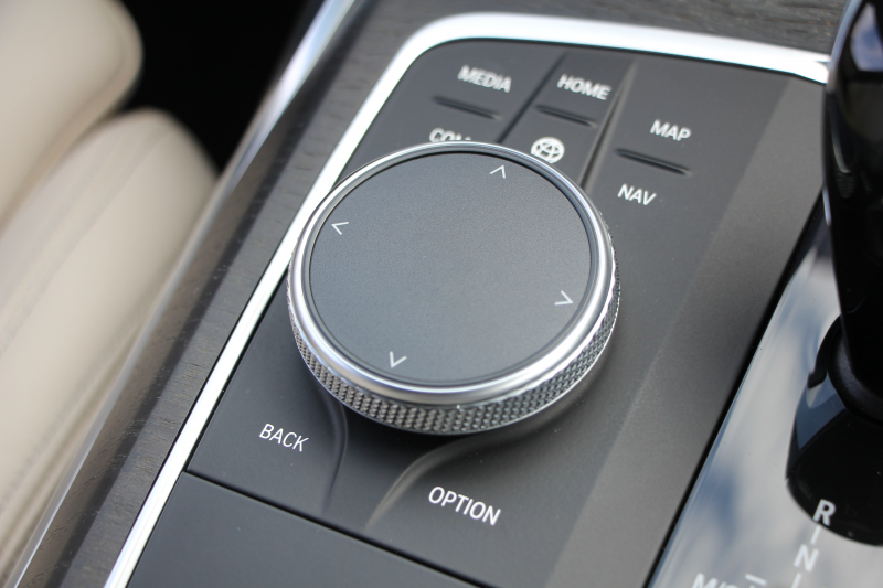 BMW 3シリーズ 320d Xdrive ﾂｰﾘﾝｸﾞMｽﾎﾟｰﾂ ﾃﾞﾋﾞｭｰ&ｲﾉﾍﾞｰｼｮﾝ&ｺﾝﾌｫｰﾄP  individualｶﾗｰ ﾚｰｻﾞｰﾗｲﾄ ﾋｰﾀｰ付ｵｲｽﾀｰﾚｻﾞｰ HUD ｼﾞｪｽﾁｬｰｺﾝﾄﾛｰﾙ ｱｯﾌﾟﾙｶｰﾌﾟﾚｲ BMWﾗｲﾌﾞｺｯｸﾋﾟｯﾄﾞﾜｲﾔﾚｽ充電 電動ﾄﾗﾝｸ 追従ACC ｽﾃｱﾘﾝｸﾞｻﾎﾟｰﾄ 2年保証