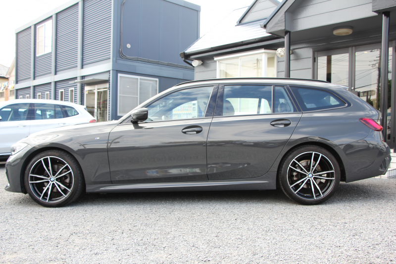 BMW 3シリーズ 320d Xdrive ﾂｰﾘﾝｸﾞMｽﾎﾟｰﾂ ﾃﾞﾋﾞｭｰ&ｲﾉﾍﾞｰｼｮﾝ&ｺﾝﾌｫｰﾄP  individualｶﾗｰ ﾚｰｻﾞｰﾗｲﾄ ﾋｰﾀｰ付ｵｲｽﾀｰﾚｻﾞｰ HUD ｼﾞｪｽﾁｬｰｺﾝﾄﾛｰﾙ ｱｯﾌﾟﾙｶｰﾌﾟﾚｲ BMWﾗｲﾌﾞｺｯｸﾋﾟｯﾄﾞﾜｲﾔﾚｽ充電 電動ﾄﾗﾝｸ 追従ACC ｽﾃｱﾘﾝｸﾞｻﾎﾟｰﾄ 2年保証