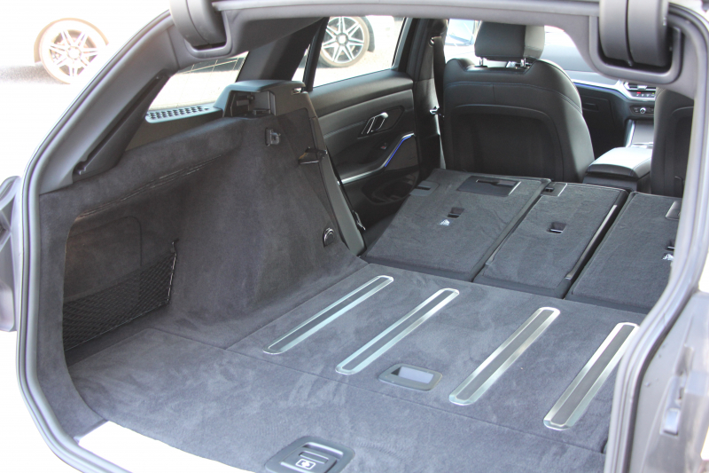 BMW 3シリーズ M340i Xdrive ﾂｰﾘﾝｸﾞｲﾉﾍﾞｰｼｮﾝP 4WD 直6ﾀｰﾎﾞ387馬力 ﾋｰﾀｰ黒革 ﾚｰｻﾞｰﾗｲﾄ HUD ｼﾞｪｽﾁｬｰC ﾊｰﾏﾝｶｰﾄﾞﾝ ｱﾀﾞﾌﾟﾃｨﾌﾞMｻｽ 専用ﾃﾞﾌ 19AW Mｽﾎﾟｰﾂﾌﾞﾚｰｷ BMWﾗｲﾌﾞｺｯｸﾋﾟｯﾄﾞﾊﾟｰｷﾝｸﾞｱｼｽﾄﾌﾟﾗｽ 360度ｶﾒﾗ 2年保証