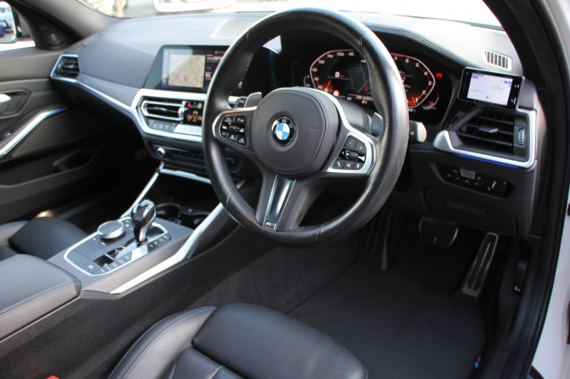 BMW 3シリーズ M340i Xdrive ﾂｰﾘﾝｸﾞｲﾉﾍﾞｰｼｮﾝP 4WD 直6ﾀｰﾎﾞ387馬力 ﾋｰﾀｰ黒革 ﾚｰｻﾞｰﾗｲﾄ HUD ｼﾞｪｽﾁｬｰC ﾊｰﾏﾝｶｰﾄﾞﾝ ｱﾀﾞﾌﾟﾃｨﾌﾞMｻｽ 専用ﾃﾞﾌ 19AW Mｽﾎﾟｰﾂﾌﾞﾚｰｷ BMWﾗｲﾌﾞｺｯｸﾋﾟｯﾄﾞﾊﾟｰｷﾝｸﾞｱｼｽﾄﾌﾟﾗｽ 360度ｶﾒﾗ 2年保証