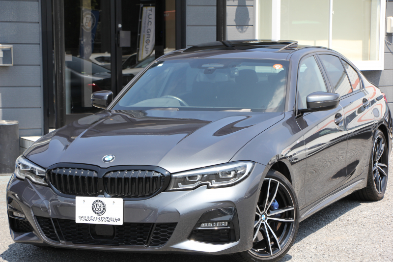BMW 3シリーズ 330i Mｽﾎﾟｰﾂ ﾃﾞﾋﾞｭｰ&ｺﾝﾌｫｰﾄP ｻﾝﾙｰﾌ 258馬力 ﾋｰﾀｰ黒革 専用青ｽﾃｯﾁ 追従ACC ｽﾃｱｻﾎﾟｰﾄ ｵﾌﾟｼｮﾝ19AW Mｽﾎﾟｰﾂﾌﾞﾚｰｷ LEDﾍｯﾄﾞﾗｲﾄ ｵｰﾄﾊｲﾋﾞｰﾑ 360度ｶﾒﾗ 電動ﾄﾗﾝｸ Hi-fiｽﾋﾟｰｶｰ ﾗｲﾌﾞｺｯｸﾋﾟｯﾄﾞﾌﾞﾗｯｸｷﾄﾞﾆｰｸﾞﾘﾙ 2年保証