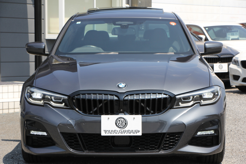 BMW 3シリーズ 330i Mｽﾎﾟｰﾂ ﾃﾞﾋﾞｭｰ&ｺﾝﾌｫｰﾄP ｻﾝﾙｰﾌ 258馬力 ﾋｰﾀｰ黒革 専用青ｽﾃｯﾁ 追従ACC ｽﾃｱｻﾎﾟｰﾄ ｵﾌﾟｼｮﾝ19AW Mｽﾎﾟｰﾂﾌﾞﾚｰｷ LEDﾍｯﾄﾞﾗｲﾄ ｵｰﾄﾊｲﾋﾞｰﾑ 360度ｶﾒﾗ 電動ﾄﾗﾝｸ Hi-fiｽﾋﾟｰｶｰ ﾗｲﾌﾞｺｯｸﾋﾟｯﾄﾞﾌﾞﾗｯｸｷﾄﾞﾆｰｸﾞﾘﾙ 2年保証