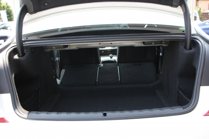 BMW 3シリーズ 320i Mｽﾎﾟｰﾂ ｺﾝﾌｫｰﾄP ｼｰﾄﾋｰﾀｰ 追従ACC ｽﾃｱﾘﾝｸﾞｻﾎﾟｰﾄ BMWﾗｲﾌﾞｺｯｸﾋﾟｯﾄﾞLEDﾍｯﾄﾞﾗｲﾄ ｵｰﾄﾊｲﾋﾞｰﾑ ﾜｲﾔﾚｽ充電 ｱﾝﾋﾞｴﾝﾄﾗｲﾄ ﾊｰﾌﾚｻﾞｰ 電動ﾄﾗﾝｸ 3ｿﾞｰﾝｴｱｺﾝ ｱｯﾌﾟﾙｶｰﾌﾟﾚｲ ﾀｯﾁ画面HDDﾅﾋﾞ2年保証