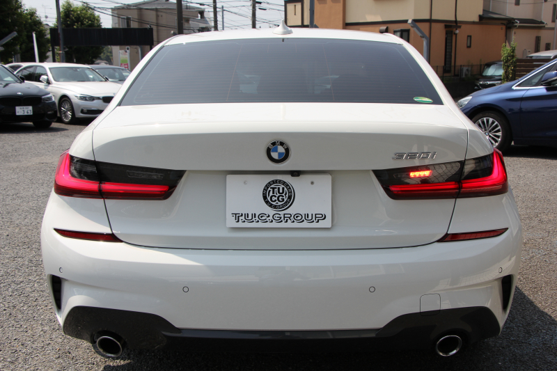 BMW 3シリーズ 320i Mｽﾎﾟｰﾂ ｺﾝﾌｫｰﾄP ｼｰﾄﾋｰﾀｰ 追従ACC ｽﾃｱﾘﾝｸﾞｻﾎﾟｰﾄ BMWﾗｲﾌﾞｺｯｸﾋﾟｯﾄﾞLEDﾍｯﾄﾞﾗｲﾄ ｵｰﾄﾊｲﾋﾞｰﾑ ﾜｲﾔﾚｽ充電 ｱﾝﾋﾞｴﾝﾄﾗｲﾄ ﾊｰﾌﾚｻﾞｰ 電動ﾄﾗﾝｸ 3ｿﾞｰﾝｴｱｺﾝ ｱｯﾌﾟﾙｶｰﾌﾟﾚｲ ﾀｯﾁ画面HDDﾅﾋﾞ2年保証