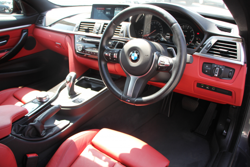BMW 4シリーズ 420i ｸｰﾍﾟMｽﾎﾟｰﾂ 後期 ﾋｰﾀｰ赤革 追従ACC ﾚｰﾝﾁｪﾝｼﾞ警告 LEDﾍｯﾄﾞﾗｲﾄ&ﾃｰﾙ HDDﾅﾋﾞﾌﾙｾｸﾞTV 液晶ﾒｰﾀｰ 衝突軽減ﾌﾞﾚｰｷ 車線逸脱警告 歩行者警告 Bｶﾒﾗ Bluetooth接続 ﾊﾟﾄﾞﾙｼﾌﾄ ｽﾏｰﾄｷｰ 2年保証