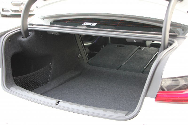 BMW 3シリーズ 320i Mｽﾎﾟｰﾂ ﾊｲﾗｲﾝ ﾌｧｽﾄﾄﾗｯｸ&ｺﾝﾌｫｰﾄP 1ｵｰﾅ ﾋｰﾀｰ黒革 ｱﾀﾞﾌﾟﾃｨﾌﾞMｻｽ Mspﾌﾞﾚｰｷ 19AW 電動ﾄﾗﾝｸ Mﾊﾟﾌｫｰﾏﾝｽｴｱﾛ REMUSﾏﾌﾗｰ Hi-fiｽﾋﾟｰｶｰ 追従ACC ｽﾃｱﾘﾝｸﾞｻﾎﾟｰﾄ ｱｯﾌﾟﾙｶｰﾌﾟﾚｲ ﾀｯﾁ画面HDDﾅﾋﾞLEDﾍｯﾄﾞﾗｲﾄ 2年保証