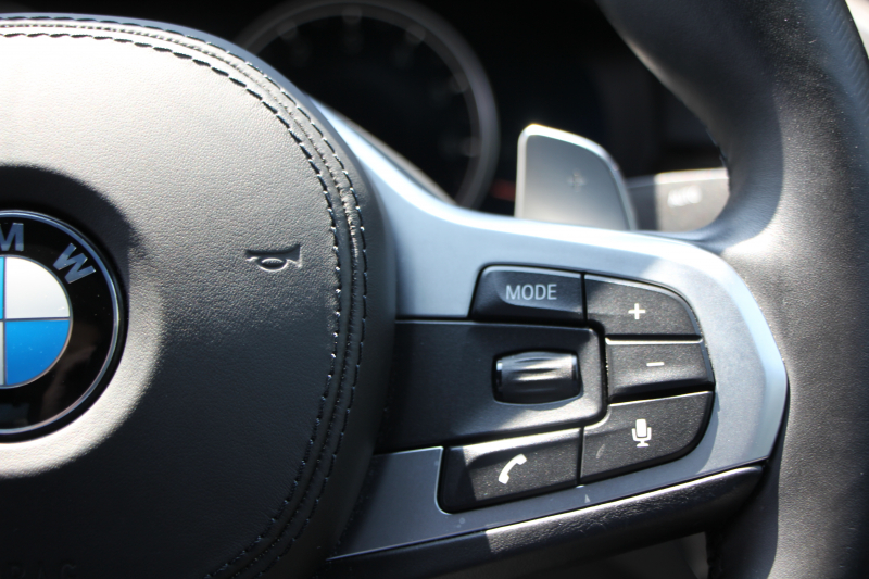 BMW 5シリーズ 530i Mｽﾎﾟｰﾂ ｺﾝﾌｫｰﾄP 高出力 252馬力 全席ﾋｰﾀｰ黒革 HUD ｿﾌﾄｸﾛｰｽﾞﾄﾞｱ ｺﾝﾌｫｰﾄｼｰﾄ&ﾍﾞﾝﾁﾚｰｼｮﾝ&ﾏｯｻｰｼﾞ追従ACC ｽﾃｱﾘﾝｸﾞｻﾎﾟｰﾄ LEDﾍｯﾄﾞﾗｲﾄ ﾀｯﾁ画面HDDﾅﾋﾞTV 360度ｶﾒﾗ Pｱｼｽﾄﾌﾟﾗｽ 電動ﾄﾗﾝｸ 2年保証