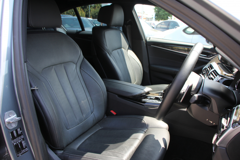 BMW 5シリーズ 530i Mｽﾎﾟｰﾂ ｺﾝﾌｫｰﾄP 高出力 252馬力 全席ﾋｰﾀｰ黒革 HUD ｿﾌﾄｸﾛｰｽﾞﾄﾞｱ ｺﾝﾌｫｰﾄｼｰﾄ&ﾍﾞﾝﾁﾚｰｼｮﾝ&ﾏｯｻｰｼﾞ追従ACC ｽﾃｱﾘﾝｸﾞｻﾎﾟｰﾄ LEDﾍｯﾄﾞﾗｲﾄ ﾀｯﾁ画面HDDﾅﾋﾞTV 360度ｶﾒﾗ Pｱｼｽﾄﾌﾟﾗｽ 電動ﾄﾗﾝｸ 2年保証