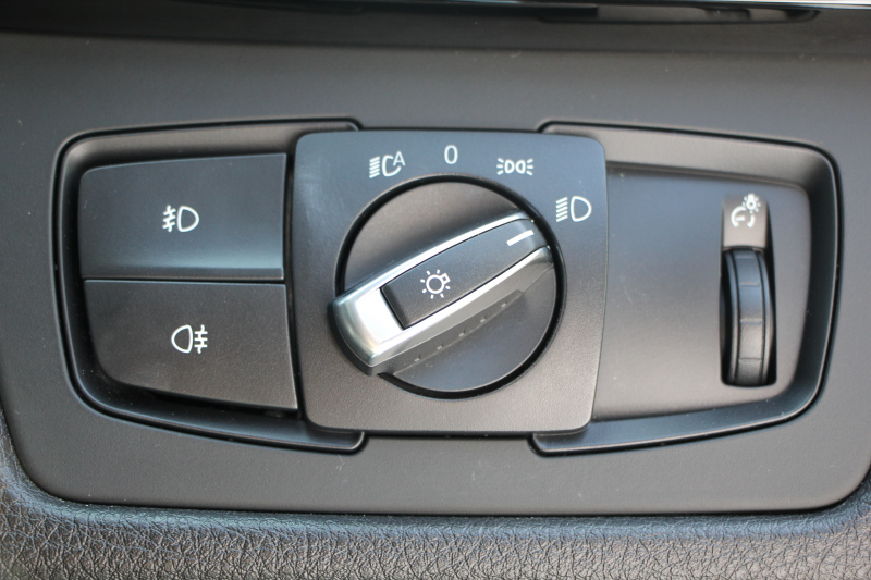 BMW 3シリーズ 320i Mｽﾎﾟｰﾂ 前期最終 追従ACC ETC2.0 衝突軽減ﾌﾞﾚｰｷ 車線逸脱警告 歩行者警告 ﾌﾙｾｸﾞTV ﾀｯﾁﾊﾟｯﾄﾞ対応HDDﾅﾋﾞ専用ｴｱﾛ 18AW ｽﾏｰﾄｷｰ Bluetooth接続 ﾊﾟﾄﾞﾙｼﾌﾄ LEDﾘﾝｸﾞｷｾﾉﾝ 2年保証