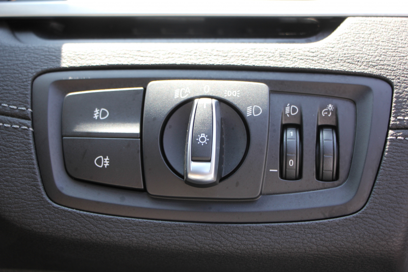 BMW X1 Xdrive18d Mｽﾎﾟｰﾂ ﾊｲﾗｲﾝ ｺﾝﾌｫｰﾄP 後期 ﾌｪｲｽﾘﾌﾄ後 ﾋｰﾀｰ黒革 電動ｼｰﾄ LEDﾍｯﾄﾞﾗｲﾄ 追従ACC 変更後ﾀｯﾁﾊﾟﾈﾙ対応HDDﾅﾋﾞ新ﾒｰﾀｰ Bluetooth接続 Pｱｼｽﾄ Bｶﾒﾗ 電動ﾄﾗﾝｸ 衝突軽減ﾌﾞﾚｰｷ 車線逸脱警告 歩行者警告 2年保証