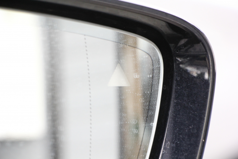 BMW 3シリーズ 320i ｼﾄﾘﾝﾌﾞﾗｯｸｴﾃﾞｨｼｮﾝ 首都圏限定88台 ﾊｲﾗｲﾝ ｵｲｽﾀｰﾚｻﾞｰ ｼｰﾄﾋｰﾀｰ ｺﾝﾌｫｰﾄP 電動ﾄﾗﾝｸ Hi-fiｽﾋﾟｰｶｰ 360度ｶﾒﾗ 19AW 追従ACC ｽﾃｱﾘﾝｸﾞｻﾎﾟｰﾄ ｱｯﾌﾟﾙｶｰﾌﾟﾚｲ ﾀｯﾁ画面HDDﾅﾋﾞLEDﾍｯﾄﾞﾗｲﾄ ｵｰﾄﾊｲﾋﾞｰﾑ 2年保証