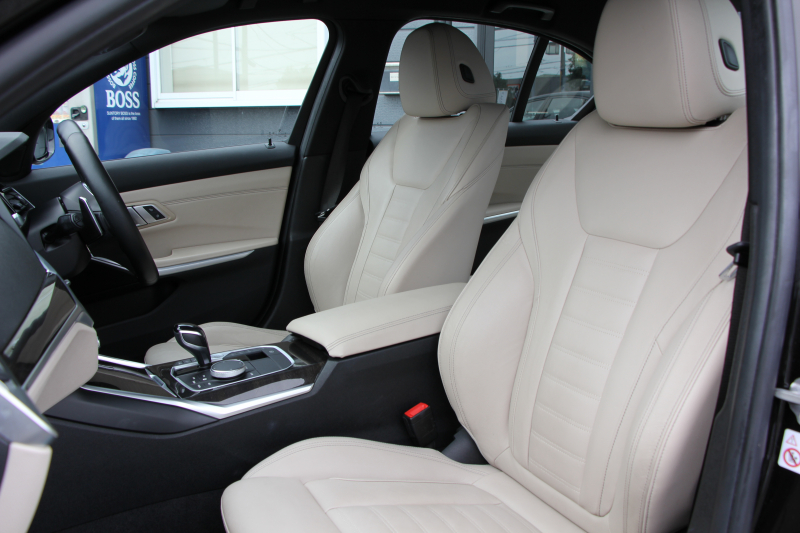 BMW 3シリーズ 320i ｼﾄﾘﾝﾌﾞﾗｯｸｴﾃﾞｨｼｮﾝ 首都圏限定88台 ﾊｲﾗｲﾝ ｵｲｽﾀｰﾚｻﾞｰ ｼｰﾄﾋｰﾀｰ ｺﾝﾌｫｰﾄP 電動ﾄﾗﾝｸ Hi-fiｽﾋﾟｰｶｰ 360度ｶﾒﾗ 19AW 追従ACC ｽﾃｱﾘﾝｸﾞｻﾎﾟｰﾄ ｱｯﾌﾟﾙｶｰﾌﾟﾚｲ ﾀｯﾁ画面HDDﾅﾋﾞLEDﾍｯﾄﾞﾗｲﾄ ｵｰﾄﾊｲﾋﾞｰﾑ 2年保証