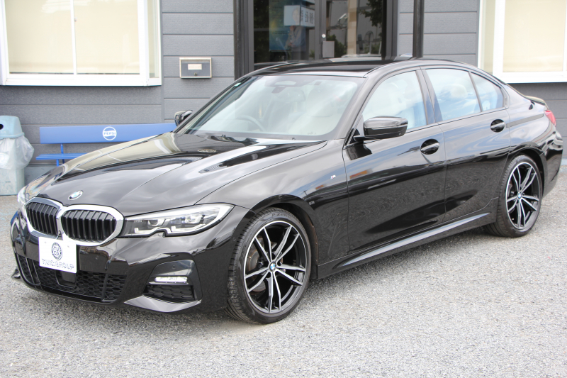 BMW 3シリーズ 320i ｼﾄﾘﾝﾌﾞﾗｯｸｴﾃﾞｨｼｮﾝ 首都圏限定88台 ﾊｲﾗｲﾝ ｵｲｽﾀｰﾚｻﾞｰ ｼｰﾄﾋｰﾀｰ ｺﾝﾌｫｰﾄP 電動ﾄﾗﾝｸ Hi-fiｽﾋﾟｰｶｰ 360度ｶﾒﾗ 19AW 追従ACC ｽﾃｱﾘﾝｸﾞｻﾎﾟｰﾄ ｱｯﾌﾟﾙｶｰﾌﾟﾚｲ ﾀｯﾁ画面HDDﾅﾋﾞLEDﾍｯﾄﾞﾗｲﾄ ｵｰﾄﾊｲﾋﾞｰﾑ 2年保証
