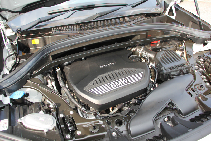 BMW X1 Xdrive18d Xﾗｲﾝ ｴﾃﾞｨｼｮﾝｼﾞｮｲﾌﾟﾗｽ ﾊｲﾗｲﾝ&ｺﾝﾌｫｰﾄP 後期 ﾌｪｲｽﾘﾌﾄ後 真珠色 ﾋｰﾀｰ黒革 追従ACC LEDﾍｯﾄﾞﾗｲﾄ 電動ﾄﾗﾝｸ ﾀｯﾁ画面HDDﾅﾋﾞ衝突軽減ﾌﾞﾚｰｷ 車線逸脱警告 歩行者警告 専用18AW ｳｯﾄﾞﾊﾟﾈﾙ 2年保証