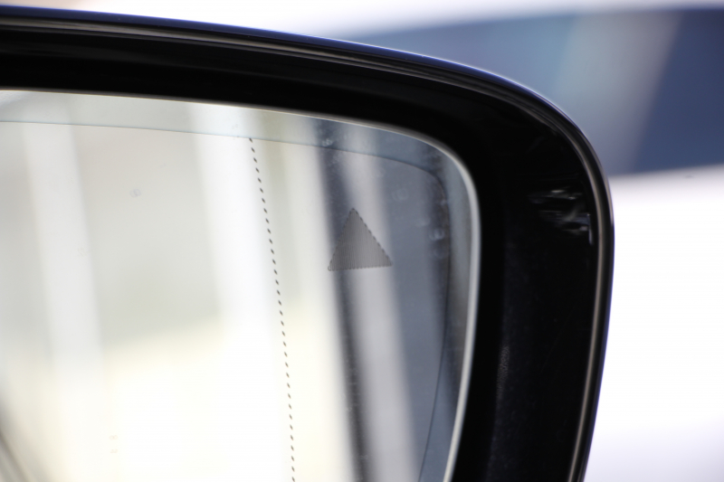 BMW 5シリーズ 523d ﾂｰﾘﾝｸﾞｴﾃﾞｨｼｮﾝﾐｯｼｮﾝｲﾝﾎﾟｯｼﾌﾞﾙ 特別仕様車 ﾊｰﾏﾝｶｰﾄﾞﾝｻﾗｳﾝﾄﾞHUD 専用ﾌﾞﾗｯｸ19AW ﾌﾞﾗｯｸｷﾄﾞﾆｰｸﾞﾘﾙ 追従ACC ｽﾃｱﾘﾝｸﾞｻﾎﾟｰﾄ 360度ｶﾒﾗ Pｱｼｽﾄ ﾀｯﾁ画面HDDﾅﾋﾞTV LEDﾍｯﾄﾞﾗｲﾄ ｵｰﾄﾊｲﾋﾞｰﾑ 2年保証