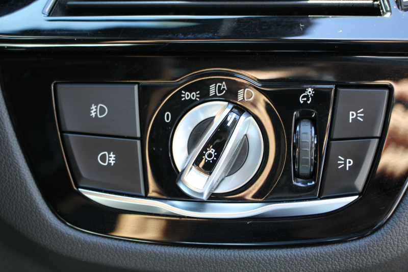 BMW 5シリーズ 523d ﾂｰﾘﾝｸﾞｴﾃﾞｨｼｮﾝﾐｯｼｮﾝｲﾝﾎﾟｯｼﾌﾞﾙ 特別仕様車 ﾊｰﾏﾝｶｰﾄﾞﾝｻﾗｳﾝﾄﾞHUD 専用ﾌﾞﾗｯｸ19AW ﾌﾞﾗｯｸｷﾄﾞﾆｰｸﾞﾘﾙ 追従ACC ｽﾃｱﾘﾝｸﾞｻﾎﾟｰﾄ 360度ｶﾒﾗ Pｱｼｽﾄ ﾀｯﾁ画面HDDﾅﾋﾞTV LEDﾍｯﾄﾞﾗｲﾄ ｵｰﾄﾊｲﾋﾞｰﾑ 2年保証