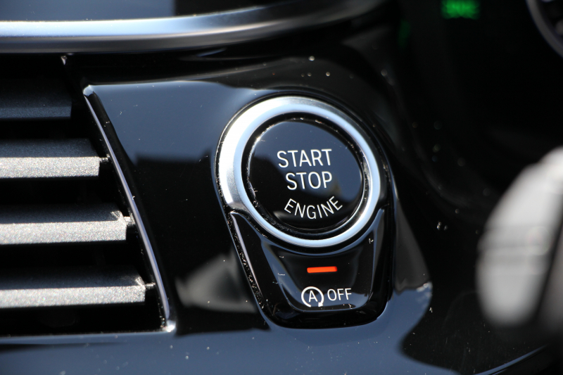 BMW 5シリーズ 523d ﾂｰﾘﾝｸﾞｴﾃﾞｨｼｮﾝﾐｯｼｮﾝｲﾝﾎﾟｯｼﾌﾞﾙ 特別仕様車 ﾊｰﾏﾝｶｰﾄﾞﾝｻﾗｳﾝﾄﾞHUD 専用ﾌﾞﾗｯｸ19AW ﾌﾞﾗｯｸｷﾄﾞﾆｰｸﾞﾘﾙ 追従ACC ｽﾃｱﾘﾝｸﾞｻﾎﾟｰﾄ 360度ｶﾒﾗ Pｱｼｽﾄ ﾀｯﾁ画面HDDﾅﾋﾞTV LEDﾍｯﾄﾞﾗｲﾄ ｵｰﾄﾊｲﾋﾞｰﾑ 2年保証