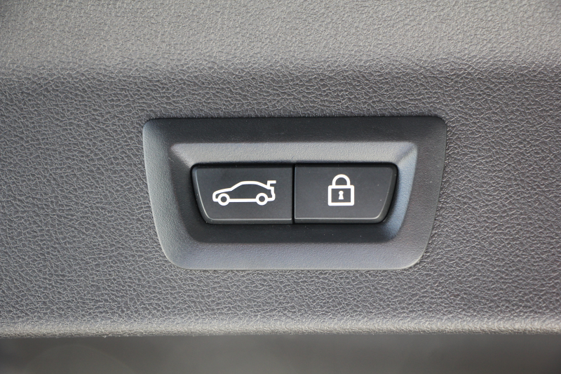 BMW X3 Xdrive20d Mｽﾎﾟｰﾂ ﾊｲﾗｲﾝ 全席ﾋｰﾀｰ黒革 ﾗﾝﾊﾞｰｻﾎﾟｰﾄ ｼﾞｪｽﾁｬｰC HUD LEDﾍｯﾄﾞﾗｲﾄ ｵｰﾄﾊｲﾋﾞｰﾑ ﾀｯﾁﾊﾟﾈﾙ対応HDDﾅﾋﾞTV ﾜｲﾔﾚｽ充電 液晶ﾒｰﾀｰ 360度ｶﾒﾗ ｽﾃｱﾘﾝｸﾞｻﾎﾟｰﾄ 追従ACC 電動ﾄﾗﾝｸ ﾊﾟﾄﾞﾙｼﾌﾄ ｵﾌﾟｼｮﾝ20AW 2年保証