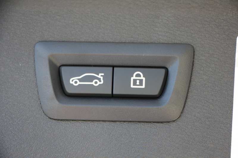 BMW X1 Xdrive18d Xﾗｲﾝ ｴﾃﾞｨｼｮﾝｼﾞｮｲﾌﾟﾗｽ 1ｵｰﾅ ﾊｲﾗｲﾝ&ｺﾝﾌｫｰﾄP 後期 ﾌｪｲｽﾘﾌﾄ後 真珠色 ﾋｰﾀｰ黒革 追従ACC LEDﾍｯﾄﾞﾗｲﾄ 電動ﾄﾗﾝｸ ﾀｯﾁ画面HDDﾅﾋﾞ衝突軽減ﾌﾞﾚｰｷ 車線逸脱警告 歩行者警告 専用18AW ｳｯﾄﾞﾊﾟﾈﾙ 2年保証