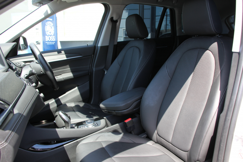 BMW X1 Xdrive18d Xﾗｲﾝ ｴﾃﾞｨｼｮﾝｼﾞｮｲﾌﾟﾗｽ 1ｵｰﾅ ﾊｲﾗｲﾝ&ｺﾝﾌｫｰﾄP 後期 ﾌｪｲｽﾘﾌﾄ後 真珠色 ﾋｰﾀｰ黒革 追従ACC LEDﾍｯﾄﾞﾗｲﾄ 電動ﾄﾗﾝｸ ﾀｯﾁ画面HDDﾅﾋﾞ衝突軽減ﾌﾞﾚｰｷ 車線逸脱警告 歩行者警告 専用18AW ｳｯﾄﾞﾊﾟﾈﾙ 2年保証