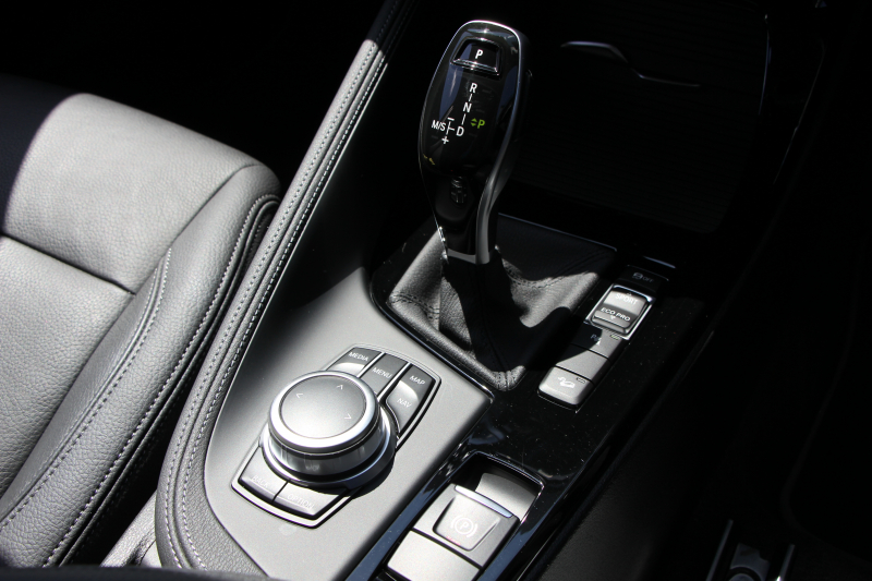 BMW X1 Xdrive18d Xﾗｲﾝ ｴﾃﾞｨｼｮﾝｼﾞｮｲﾌﾟﾗｽ 1ｵｰﾅ ﾊｲﾗｲﾝ&ｺﾝﾌｫｰﾄP 後期 ﾌｪｲｽﾘﾌﾄ後 真珠色 ﾋｰﾀｰ黒革 追従ACC LEDﾍｯﾄﾞﾗｲﾄ 電動ﾄﾗﾝｸ ﾀｯﾁ画面HDDﾅﾋﾞ衝突軽減ﾌﾞﾚｰｷ 車線逸脱警告 歩行者警告 専用18AW ｳｯﾄﾞﾊﾟﾈﾙ 2年保証