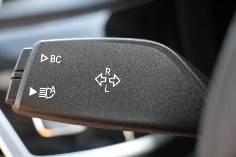 BMW 7シリーズ 740d Xdrive Mｽﾎﾟｰﾂ ﾘｱｺﾝﾌｫｰﾄP 1ｵｰﾅ ﾘｱｴﾝﾀｰﾃｲﾒﾝﾄ ﾘｱﾓﾆﾀｰ ﾀｯﾁｺﾏﾝﾄﾞﾋｰﾄｺﾝﾌｫｰﾄP ｻﾝﾙｰﾌ ﾚｰｻﾞｰﾗｲﾄ ﾃﾞｨｽﾌﾟﾚｲｷｰ ﾘﾓｰﾄﾊﾟｰｷﾝｸﾞﾏｯｻｰｼﾞ&ﾍﾞﾝﾁﾚｰｼｮﾝ ｺﾆｬｯｸﾚｻﾞｰ 360度ｶﾒﾗ 4WD 3.0Lﾃﾞｨｰｾﾞﾙﾀｰﾎﾞ2年保証