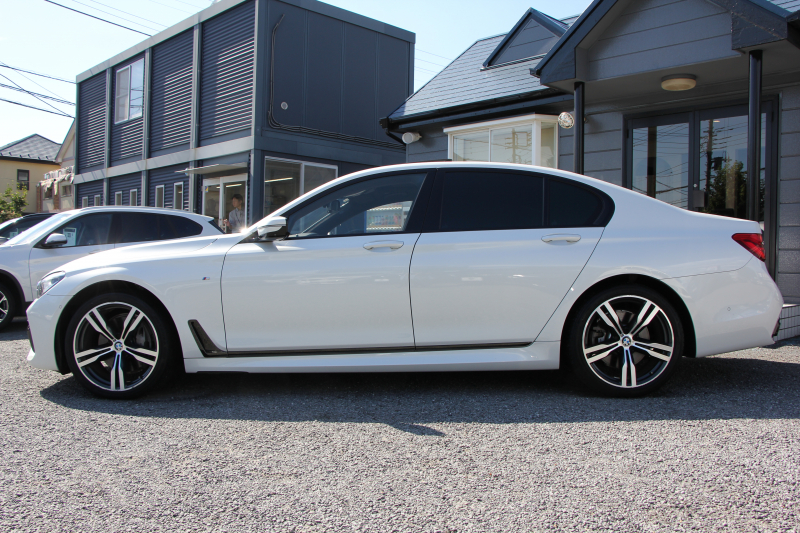 BMW 7シリーズ 740d Xdrive Mｽﾎﾟｰﾂ ﾘｱｺﾝﾌｫｰﾄP 1ｵｰﾅ ﾘｱｴﾝﾀｰﾃｲﾒﾝﾄ ﾘｱﾓﾆﾀｰ ﾀｯﾁｺﾏﾝﾄﾞﾋｰﾄｺﾝﾌｫｰﾄP ｻﾝﾙｰﾌ ﾚｰｻﾞｰﾗｲﾄ ﾃﾞｨｽﾌﾟﾚｲｷｰ ﾘﾓｰﾄﾊﾟｰｷﾝｸﾞﾏｯｻｰｼﾞ&ﾍﾞﾝﾁﾚｰｼｮﾝ ｺﾆｬｯｸﾚｻﾞｰ 360度ｶﾒﾗ 4WD 3.0Lﾃﾞｨｰｾﾞﾙﾀｰﾎﾞ2年保証
