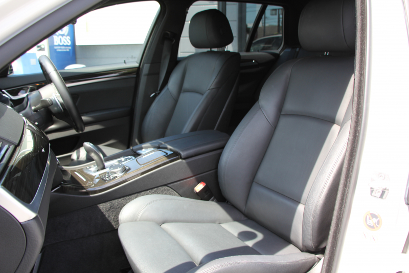 BMW 5シリーズ 523d ﾂｰﾘﾝｸﾞMｽﾎﾟｰﾂ ﾊｲﾗｲﾝ 最終ﾓﾃﾞﾙ 全席ﾋｰﾀｰ黒革 LEDﾍｯﾄﾞﾗｲﾄ 追従ACC ﾚｰﾝﾁｪﾝｼﾞ警告 衝突軽減ﾌﾞﾚｰｷ 車線逸脱警告 歩行者警告 ﾀｯﾁﾊﾟｯﾄﾞ対応HDDﾅﾋﾞﾌﾙｾｸﾞTV 電動ﾄﾗﾝｸ ｱｸﾃｨﾌﾞﾌﾟﾛﾃｸｼｮﾝ NOｽﾓｰｶｰP2年保証