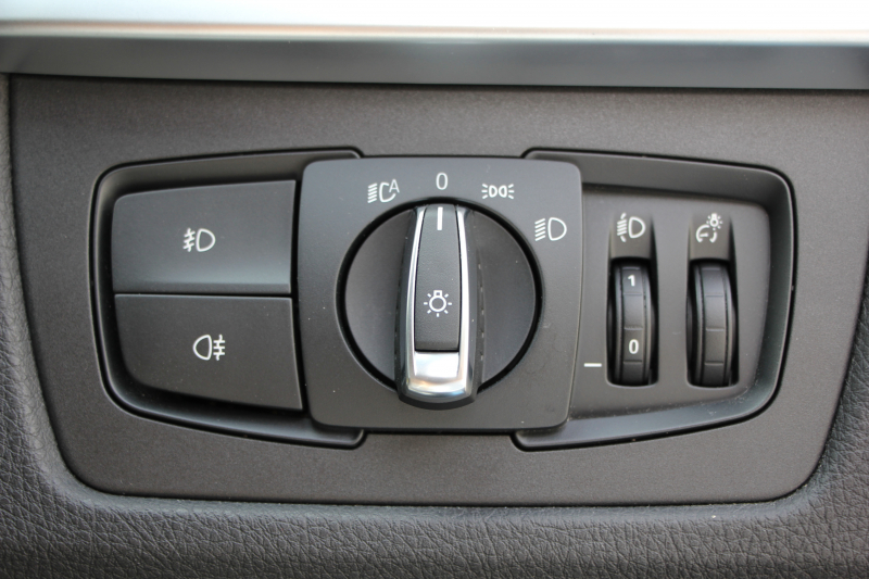 BMW 3シリーズ 320i ﾂｰﾘﾝｸﾞMｽﾎﾟｰﾂ 最終ﾓﾃﾞﾙ 新ｴﾝｼﾞﾝ ｼｰﾄﾋｰﾀｰ LEDﾍｯﾄﾞﾗｲﾄ&ﾃｰﾙ NEWﾙｰﾑﾐﾗｰ 追従ACC ﾚｰﾝﾁｪﾝｼﾞ警告 ﾀｯﾁﾊﾟﾈﾙ対応HDDﾅﾋﾞ Bｶﾒﾗ Bluetooth接続 ﾊﾟﾄﾞﾙｼﾌﾄ 電動ﾄﾗﾝｸ 衝突軽減ﾌﾞﾚｰｷ 車線逸脱警告 歩行者警告 2年保証