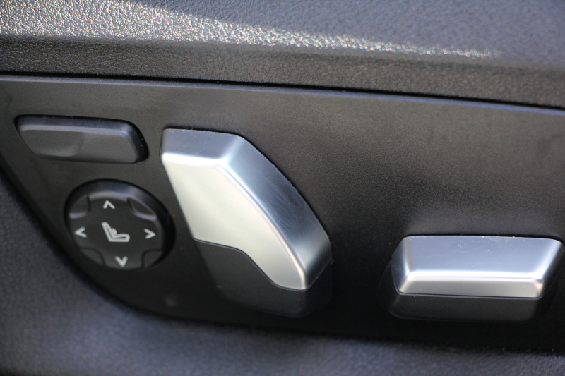 BMW 5シリーズ 540i Xdrive ﾂｰﾘﾝｸﾞMｽﾎﾟｰﾂ ﾃﾞﾋﾞｭｰP 直6ﾀｰﾎﾞ340馬力 4WD 全席ﾋｰﾀｰ黒革 HUD ｿﾌﾄｸﾛｰｽﾞﾄﾞｱ ｼﾞｪｽﾁｬｰC 追従ACC ｽﾃｱﾘﾝｸﾞｻﾎﾟｰﾄ 液晶ﾒｰﾀｰ 専用ｱﾀﾞﾌﾟﾃｨﾌﾞｻｽ LEDﾍｯﾄﾞﾗｲﾄ ｵｰﾄﾊｲﾋﾞｰﾑ 電動ﾄﾗﾝｸ 360度ｶﾒﾗ ﾀｯﾁ画面HDDﾅﾋﾞ2年保証