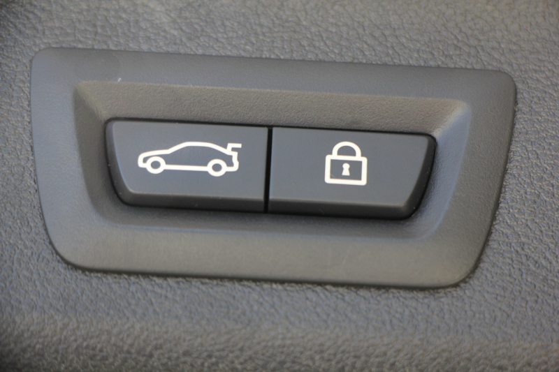 BMW 5シリーズ 540i Xdrive ﾂｰﾘﾝｸﾞMｽﾎﾟｰﾂ ﾃﾞﾋﾞｭｰP 直6ﾀｰﾎﾞ340馬力 4WD 全席ﾋｰﾀｰ黒革 HUD ｿﾌﾄｸﾛｰｽﾞﾄﾞｱ ｼﾞｪｽﾁｬｰC 追従ACC ｽﾃｱﾘﾝｸﾞｻﾎﾟｰﾄ 液晶ﾒｰﾀｰ 専用ｱﾀﾞﾌﾟﾃｨﾌﾞｻｽ LEDﾍｯﾄﾞﾗｲﾄ ｵｰﾄﾊｲﾋﾞｰﾑ 電動ﾄﾗﾝｸ 360度ｶﾒﾗ ﾀｯﾁ画面HDDﾅﾋﾞ2年保証