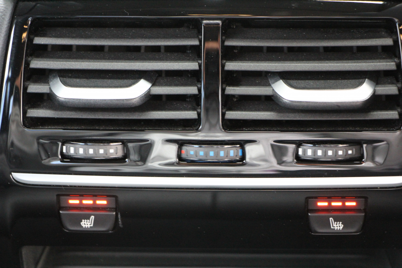 BMW 5シリーズ 540i Xdrive Mｽﾎﾟｰﾂ ｲﾉﾍﾞｰｼｮﾝ&ｺﾝﾌｫｰﾄP 直6ﾀｰﾎﾞ4WD 340馬力 ｻﾝﾙｰﾌ 全席ﾋｰﾀｰ黒革 ﾏｯｻｰｼﾞ&ﾍﾞﾝﾁﾚｰｼｮﾝ ｼﾞｪｽﾁｬｰC 純正可変&ｼｭﾆｯﾂｧｰｻｽ 3Ddesign20AW 液晶ﾒｰﾀｰ HUD 追従ACC LEDﾍｯﾄﾞﾗｲﾄ ﾀｯﾁ画面HDDﾅﾋﾞTV Mspﾌﾞﾚｰｷ 2年保証