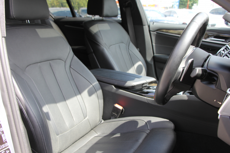 BMW 5シリーズ 540i Xdrive Mｽﾎﾟｰﾂ ｲﾉﾍﾞｰｼｮﾝ&ｺﾝﾌｫｰﾄP 直6ﾀｰﾎﾞ4WD 340馬力 ｻﾝﾙｰﾌ 全席ﾋｰﾀｰ黒革 ﾏｯｻｰｼﾞ&ﾍﾞﾝﾁﾚｰｼｮﾝ ｼﾞｪｽﾁｬｰC 純正可変&ｼｭﾆｯﾂｧｰｻｽ 3Ddesign20AW 液晶ﾒｰﾀｰ HUD 追従ACC LEDﾍｯﾄﾞﾗｲﾄ ﾀｯﾁ画面HDDﾅﾋﾞTV Mspﾌﾞﾚｰｷ 2年保証