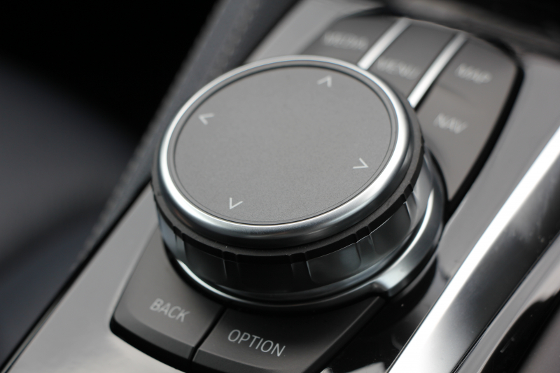 BMW 5シリーズ 530i ｴﾃﾞｨｼｮﾝﾐｯｼｮﾝｲﾝﾎﾟｯｼﾌﾞﾙ 特別仕様車 高出力 252馬力 1ｵ-ﾅ ﾅｲﾄﾌﾞﾙｰﾚｻﾞｰ 全席ﾋｰﾀｰ H&Rﾀﾞｳﾝｻｽ&純正可変 RAYSﾎﾑﾗ19AW HUD ﾊｰﾏﾝｶｰﾄﾞﾝ 追従ACC ｽﾃｱｻﾎﾟｰﾄ ﾀｯﾁ画面HDDﾅﾋﾞTV LEDﾍｯﾄﾞﾗｲﾄ ｵｰﾄﾊｲﾋﾞｰﾑ 電動ﾄﾗﾝｸ 360度ｶﾒﾗ 2年保証