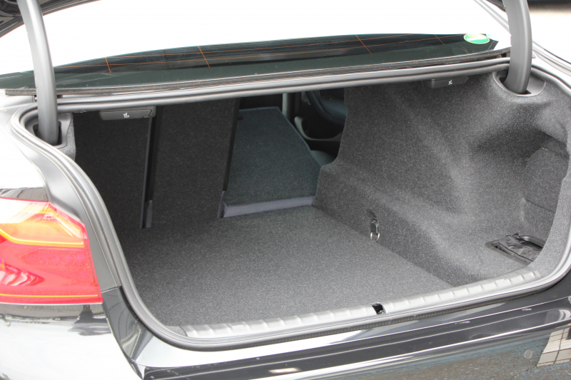 BMW 5シリーズ 530i ｴﾃﾞｨｼｮﾝﾐｯｼｮﾝｲﾝﾎﾟｯｼﾌﾞﾙ 特別仕様車 高出力 252馬力 1ｵ-ﾅ ﾅｲﾄﾌﾞﾙｰﾚｻﾞｰ 全席ﾋｰﾀｰ H&Rﾀﾞｳﾝｻｽ&純正可変 RAYSﾎﾑﾗ19AW HUD ﾊｰﾏﾝｶｰﾄﾞﾝ 追従ACC ｽﾃｱｻﾎﾟｰﾄ ﾀｯﾁ画面HDDﾅﾋﾞTV LEDﾍｯﾄﾞﾗｲﾄ ｵｰﾄﾊｲﾋﾞｰﾑ 電動ﾄﾗﾝｸ 360度ｶﾒﾗ 2年保証