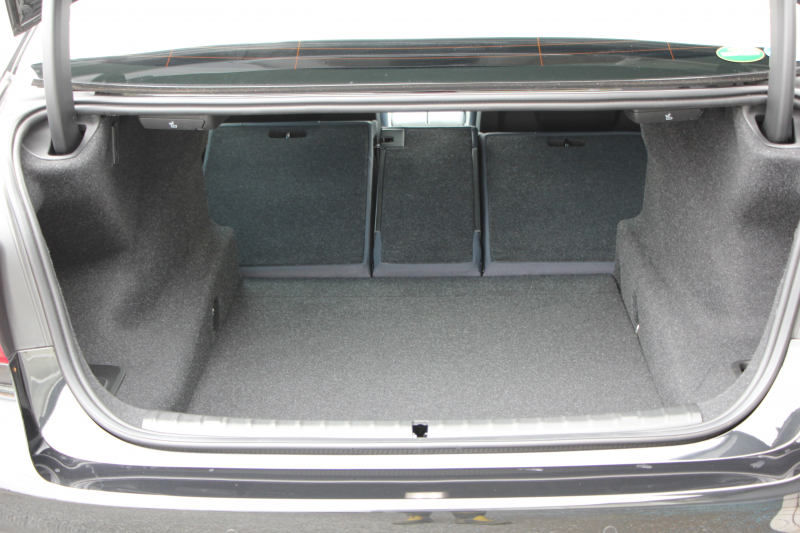 BMW 5シリーズ 530i ｴﾃﾞｨｼｮﾝﾐｯｼｮﾝｲﾝﾎﾟｯｼﾌﾞﾙ 特別仕様車 高出力 252馬力 1ｵ-ﾅ ﾅｲﾄﾌﾞﾙｰﾚｻﾞｰ 全席ﾋｰﾀｰ H&Rﾀﾞｳﾝｻｽ&純正可変 RAYSﾎﾑﾗ19AW HUD ﾊｰﾏﾝｶｰﾄﾞﾝ 追従ACC ｽﾃｱｻﾎﾟｰﾄ ﾀｯﾁ画面HDDﾅﾋﾞTV LEDﾍｯﾄﾞﾗｲﾄ ｵｰﾄﾊｲﾋﾞｰﾑ 電動ﾄﾗﾝｸ 360度ｶﾒﾗ 2年保証