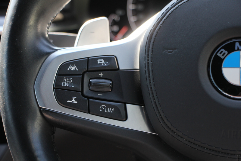 BMW 5シリーズ 530i ﾂｰﾘﾝｸﾞMｽﾎﾟｰﾂ ｾﾚｸﾄP 型式変更後｢ABA-JT20｣ 252馬力 ﾊﾟﾉﾗﾏｻﾝﾙｰﾌ ﾊｰﾏﾝｶｰﾄﾞﾝ 4ｿﾞｰﾝｴｱｺﾝ 全席ﾋｰﾀｰ黒革 HUD 追従ACC ｽﾃｱﾘﾝｸﾞｻﾎﾟｰﾄ 変更後全面液晶ﾒｰﾀｰ ﾀｯﾁ画面HDDﾅﾋﾞTV 360度ｶﾒﾗ 2年保証