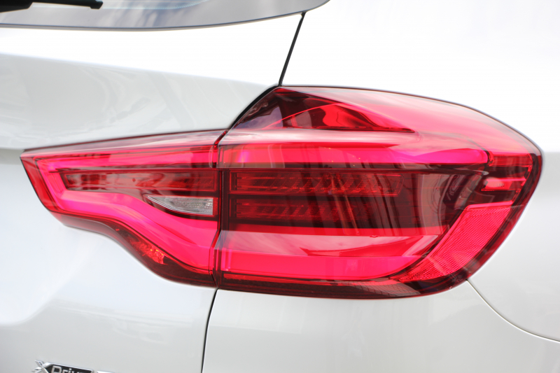 BMW X3 Xdrive20d Xﾗｲﾝ 真珠色 1ｵｰﾅ 全席ﾋｰﾀｰ茶革 HUD 追従ACC ｽﾃｱﾘﾝｸﾞｻﾎﾟｰﾄ 液晶ﾒｰﾀｰ ﾀｯﾁ画面対応HDDﾅﾋﾞTV LEDﾍｯﾄﾞﾗｲﾄ ｵｰﾄﾊｲﾋﾞｰﾑ 360度ｶﾒﾗ 電動ﾄﾗﾝｸ 衝突軽減ﾌﾞﾚｰｷ 車線逸脱警告 歩行者警告 2年保証