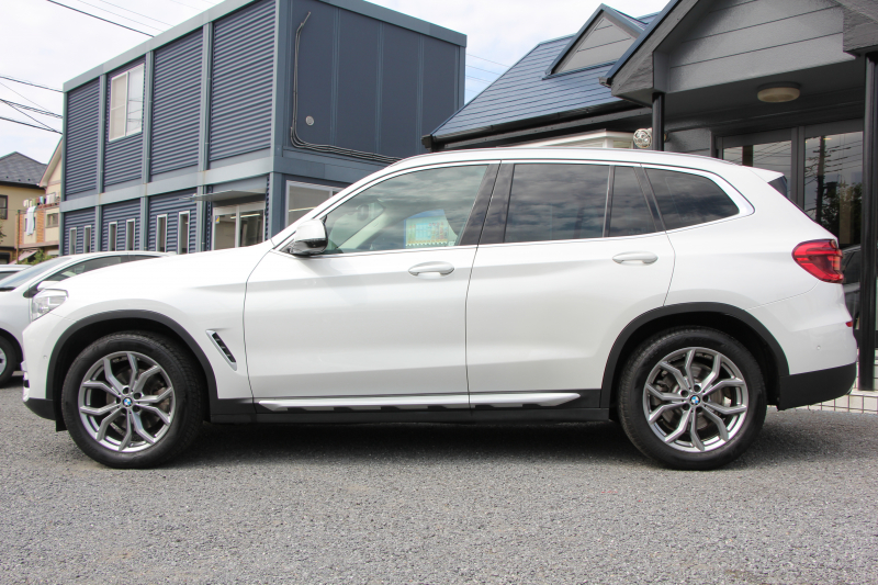 BMW X3 Xdrive20d Xﾗｲﾝ 真珠色 1ｵｰﾅ 全席ﾋｰﾀｰ茶革 HUD 追従ACC ｽﾃｱﾘﾝｸﾞｻﾎﾟｰﾄ 液晶ﾒｰﾀｰ ﾀｯﾁ画面対応HDDﾅﾋﾞTV LEDﾍｯﾄﾞﾗｲﾄ ｵｰﾄﾊｲﾋﾞｰﾑ 360度ｶﾒﾗ 電動ﾄﾗﾝｸ 衝突軽減ﾌﾞﾚｰｷ 車線逸脱警告 歩行者警告 2年保証