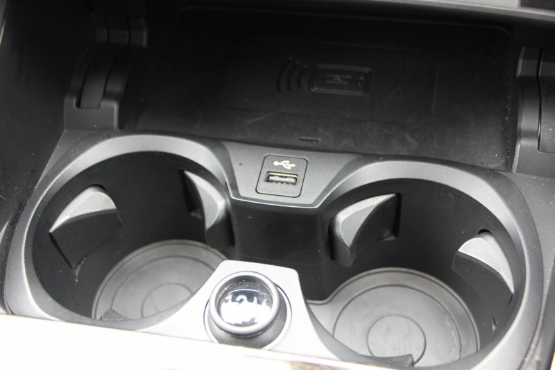 BMW 3シリーズ 320i Mｽﾎﾟｰﾂ ﾃﾞﾋﾞｭｰ&ｺﾝﾌｫｰﾄP ｻﾝﾙｰﾌ ﾋｰﾀｰ黒革 専用ﾌﾞﾙｰｽﾃｯﾁ 19AW 追従ACC ｽﾃｱﾘﾝｸﾞｻﾎﾟｰﾄ LEDﾍｯﾄﾞﾗｲﾄ ｵｰﾄﾊｲﾋﾞｰﾑ 電動ﾄﾗﾝｸ ｱｯﾌﾟﾙｶｰﾌﾟﾚｲ ﾀｯﾁ画面HDDﾅﾋﾞﾜｲﾔﾚｽ充電 Hi-fiｽﾋﾟｰｶｰ Pｱｼｽﾄ 専用ｴｱﾛ 2年保証