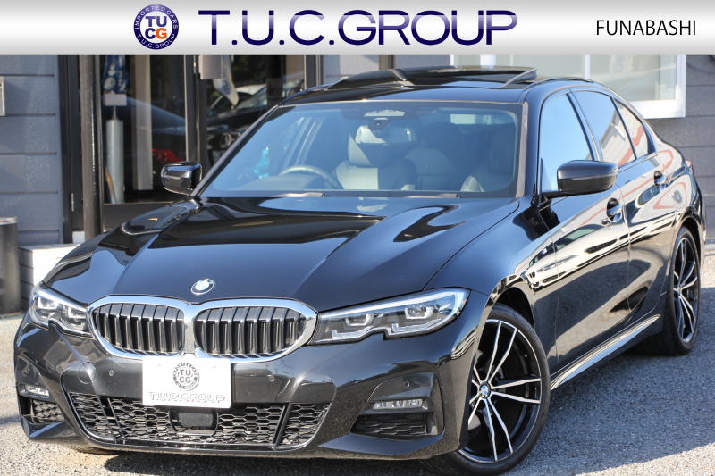 BMW 3シリーズ 320i Mｽﾎﾟｰﾂ ﾃﾞﾋﾞｭｰ&ｺﾝﾌｫｰﾄP ｻﾝﾙｰﾌ ﾋｰﾀｰ黒革 専用ﾌﾞﾙｰｽﾃｯﾁ 19AW 追従ACC ｽﾃｱﾘﾝｸﾞｻﾎﾟｰﾄ LEDﾍｯﾄﾞﾗｲﾄ ｵｰﾄﾊｲﾋﾞｰﾑ 電動ﾄﾗﾝｸ ｱｯﾌﾟﾙｶｰﾌﾟﾚｲ ﾀｯﾁ画面HDDﾅﾋﾞﾜｲﾔﾚｽ充電 Hi-fiｽﾋﾟｰｶｰ Pｱｼｽﾄ 専用ｴｱﾛ 2年保証