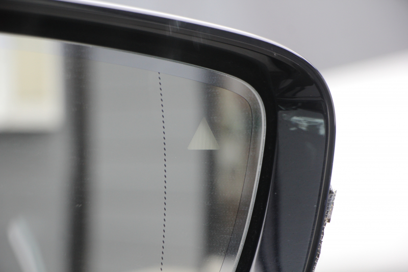 BMW 3シリーズ 320i Mｽﾎﾟｰﾂ ﾃﾞﾋﾞｭｰ&ｺﾝﾌｫｰﾄP ｻﾝﾙｰﾌ ﾋｰﾀｰ黒革 専用ﾌﾞﾙｰｽﾃｯﾁ 19AW 追従ACC ｽﾃｱﾘﾝｸﾞｻﾎﾟｰﾄ LEDﾍｯﾄﾞﾗｲﾄ ｵｰﾄﾊｲﾋﾞｰﾑ 電動ﾄﾗﾝｸ ｱｯﾌﾟﾙｶｰﾌﾟﾚｲ ﾀｯﾁ画面HDDﾅﾋﾞﾜｲﾔﾚｽ充電 Hi-fiｽﾋﾟｰｶｰ Pｱｼｽﾄ 専用ｴｱﾛ 2年保証