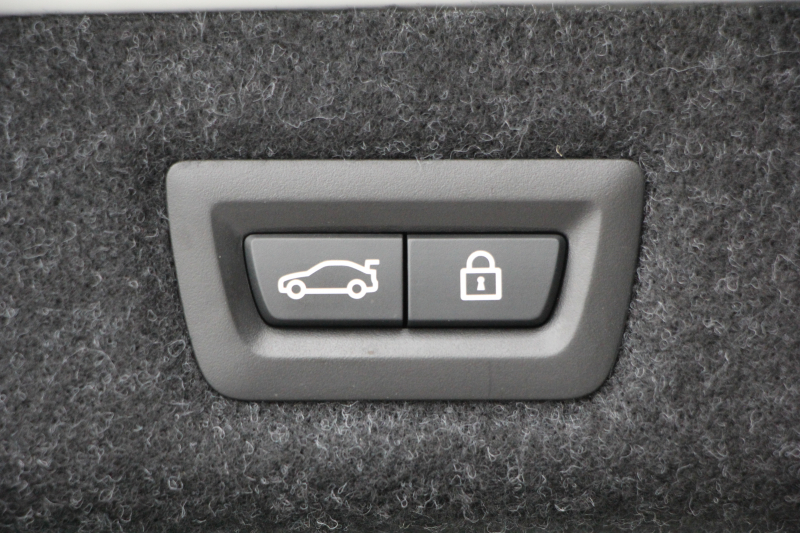 BMW 5シリーズ 530i Mｽﾎﾟｰﾂ ｲﾉﾍﾞｰｼｮﾝP 1ｵｰﾅ 高出力 252馬力 全席ﾋｰﾀｰ黒革 HUD ﾃﾞｨｽﾌﾟﾚｲｷｰ ﾘﾓｰﾄﾊﾟｰｷﾝｸﾞ追従ACC ｽﾃｱﾘﾝｸﾞｻﾎﾟｰﾄ LEDﾍｯﾄﾞﾗｲﾄ ｵｰﾄﾊｲﾋﾞｰﾑ ﾀｯﾁ画面HDDﾅﾋﾞTV ｼﾞｪｽﾁｬｰC 360度ｶﾒﾗ Pｱｼｽﾄﾌﾟﾗｽ 電動ﾄﾗﾝｸ 2年保証