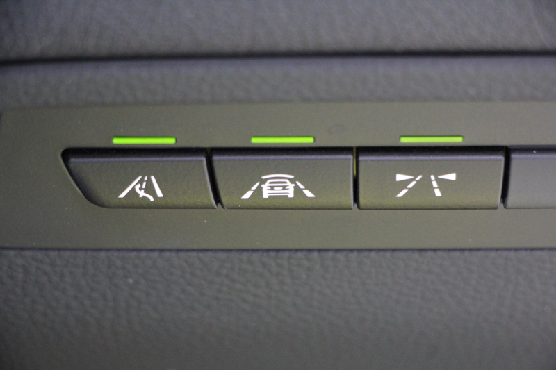 BMW 3シリーズ 320i ﾂｰﾘﾝｸﾞMｽﾎﾟｰﾂ ｴﾃﾞｨｼｮﾝｼｬﾄﾞｰ 1ｵｰﾅ 後期 限定車 新ｴﾝｼﾞﾝ 液晶ﾒｰﾀｰ ﾋｰﾀｰ黒革 ﾌﾞﾙｰｽﾃｯﾁ 19AW ﾀﾞｰｸLEDﾍｯﾄﾞﾗｲﾄ&ﾃｰﾙ 追従ACC ﾚｰﾝﾁｪﾝｼﾞ警告 ﾀｯﾁﾊﾟﾈﾙ対応HDDﾅﾋﾞﾌﾙｾｸﾞTV  Bluetooth接続 Bｶﾒﾗ 電動ﾄﾗﾝｸ 2年保証