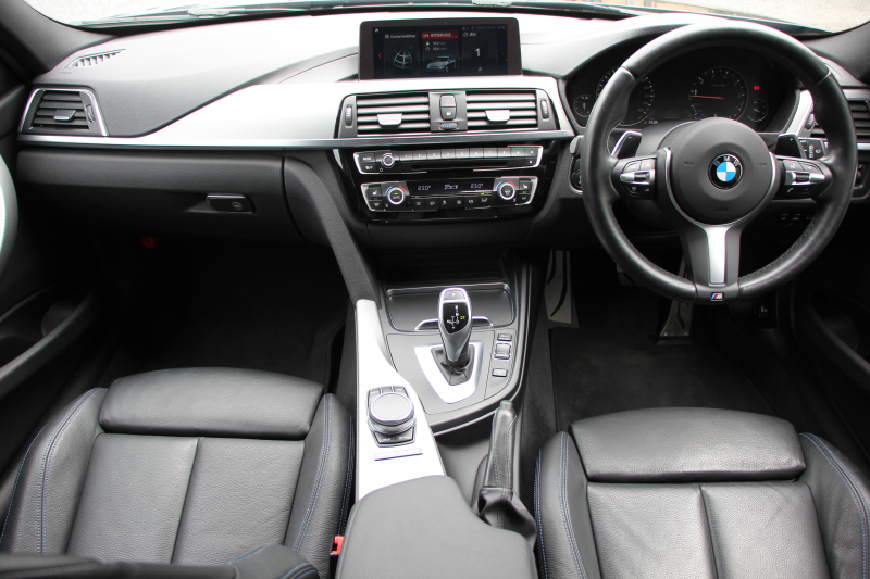 BMW 3シリーズ 320i ﾂｰﾘﾝｸﾞMｽﾎﾟｰﾂ ｴﾃﾞｨｼｮﾝｼｬﾄﾞｰ 1ｵｰﾅ 後期 限定車 新ｴﾝｼﾞﾝ 液晶ﾒｰﾀｰ ﾋｰﾀｰ黒革 ﾌﾞﾙｰｽﾃｯﾁ 19AW ﾀﾞｰｸLEDﾍｯﾄﾞﾗｲﾄ&ﾃｰﾙ 追従ACC ﾚｰﾝﾁｪﾝｼﾞ警告 ﾀｯﾁﾊﾟﾈﾙ対応HDDﾅﾋﾞﾌﾙｾｸﾞTV  Bluetooth接続 Bｶﾒﾗ 電動ﾄﾗﾝｸ 2年保証